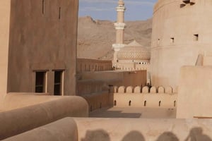 Muscat till Nizwa: Privat rundtur med fort, souk, falaj och museum