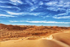 Z Muscat: Nocleg na pustyni i Wadi Bani Khalid