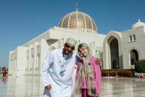 Guidet vandretur i Sultan Qaboos' store moské i Muscat