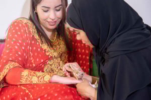 Esperienza con l'henné a Khasab