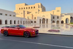 Esperienza Cabrio a Muscat: attrazioni principali e brezza araba