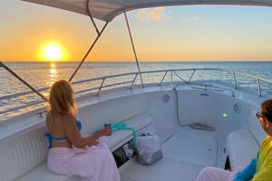 Muscat : Rannikko- ja auringonlaskun veneretki