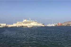 Oman: Maskat-Städtetour mit dem Elektroauto und Guide