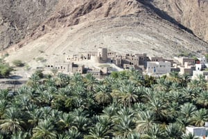 Oman's Grand Canyon: Full-Day Tour from Muscat