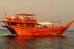 Muscat: Traditionel omansk Dhow-solnedgangskrydstogt