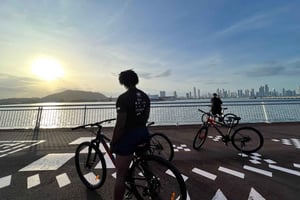 Tour en bici por el casco viejo y la ciudad de Panamá: descubre la esencia
