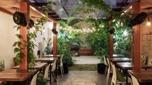 Las Clementinas Cafe & Bar