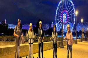 Parijs bij nacht: Segway-avondtour met een lokale gids
