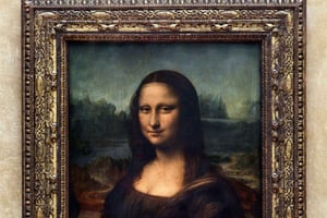 ルーヴル美術館の傑作をご案内するガイド付きツアー