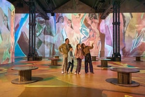 París: Entrada al Atelier des Lumières para Destination Lune