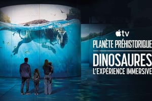 Paris: Atelier des Lumières entrance ticket Dinosaurs the immersive experience