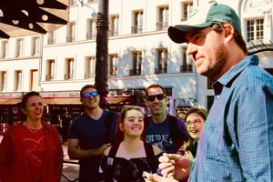 Parigi: tour a piedi dei passaggi coperti con champagne