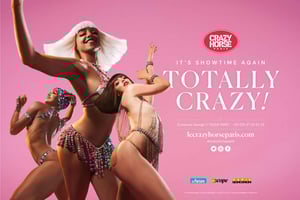 Paris: Middag på Ginger Restaurant & Show på Crazy Horse