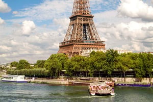 Paris: Eiffelturm-Zugang per Aufzug & Seine-Kreuzfahrt