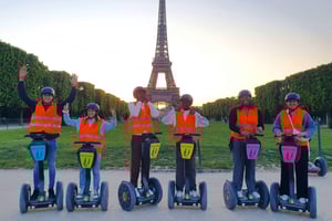 Paris: Guided Segway Tour Paris by Night