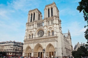 Paris: Guidet omvisning på utsiden av Notre Dame med gratis inngang