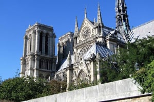 Parigi: accesso riservato e tour guidato all'interno di Notre Dame