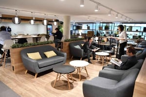 Paris: Orly Airport Lounge Access