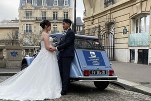 Paris: Sessão fotográfica com um carro de coleção