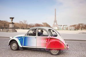 Romantisk tur i Paris med vintage Citroën 2CV