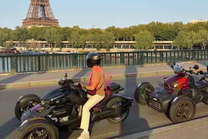 Tour of Paris in a 3-wheel Can-Am Ryker – The exclusive experience in Paris