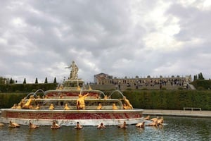 Versailles: Palace Tour With Private Transfers & Audio Guide