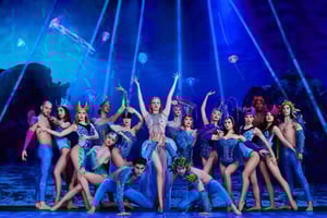 Paris: VIP-middag og kabaretforestilling på Paradis Latin