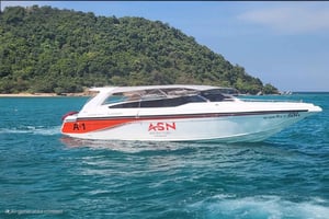 Privat båt Coral Island – direkt till ön med thailändsk lunch