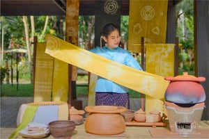 Thai Thani Cultural Village: Eco Tie-Dye Printing Workshop