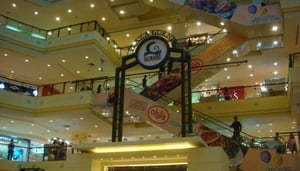 Gurney Plaza