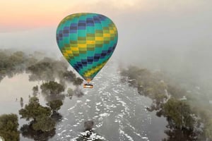 Perth to Northam: Balloon flight including shuttle bus