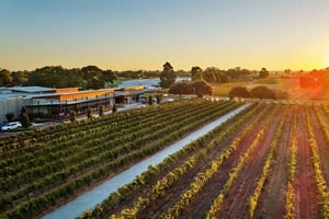 Perth: Margaret River Scenic Flight & Wine Tasting Tour