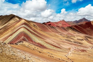 クスコ：7色の山ビニクンカと赤い谷（オプショナル）