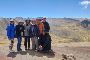 Cusco: Palcoyo, der Berg der 7 Farben, und Besuch des Steinwaldes (mit Essen)