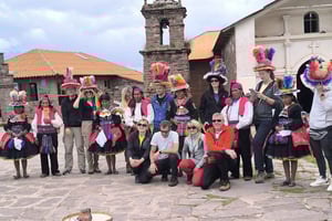 Cusco-Puno : Excursion avec un guide touristique aux îles des Uros et de Taquile