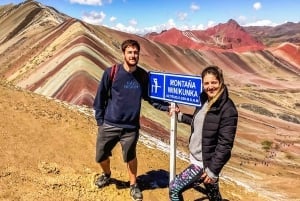 Cusco : excursion d'une journée à la montagne arc-en-ciel et à la vallée rouge avec repas