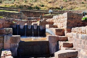 Cusco: Tipón, Pikillacta ja Andahuaylillas -kierros