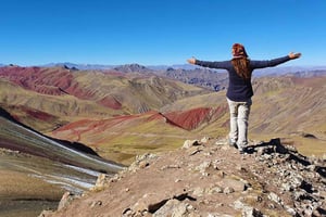 Cuzco : visite des montagnes Palcoyo, de la Vallée rouge et de la Forêt de pierre