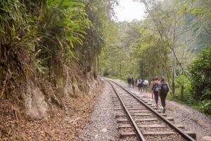 Da Cusco: Budget Inca Jungle Trek con ritorno in auto