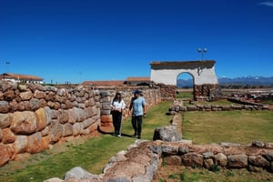 Från Cusco: Chinchero, Moray, Maras, Ollantaytambo med lunch