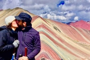 From Cusco: Guided Trip to Rainbow Mountain (6:30am option)
