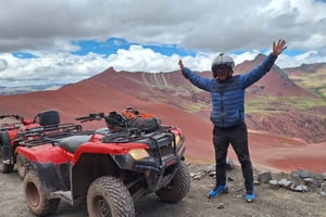 Da Cusco: Montagna dei colori e valle rossa in ATV