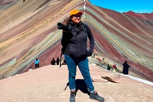 Da Cusco: tour della Montagna Arcobaleno con partenza tardiva e pranzo