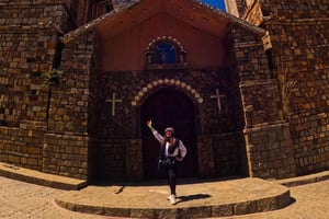 Depuis Lima : excursion privée à Huancaya avec promenade en bateau et vues panoramiques