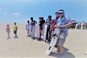 HELDAG PÅ BALLESTASØYENE OG OASEN HUACACHINA PÅ ICA