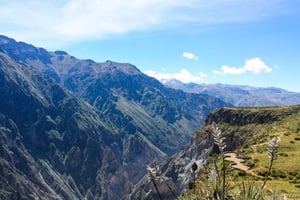 Kokopäiväretki Colca-kanjoniin ja kuljetus Punoon.