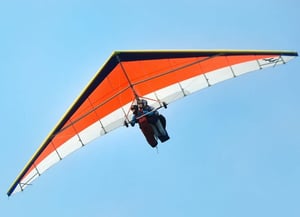 Hang-gliding and paragliding