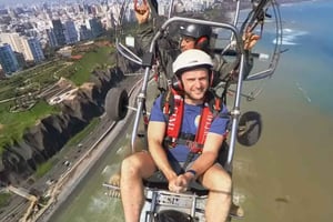 Lima: Paragliden met een motor op de Costa Verde - Chorrillos en Miraflores