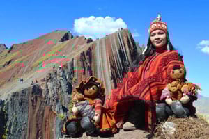 TREKKING IN MONTAGNA DI PONCHO PALLAY