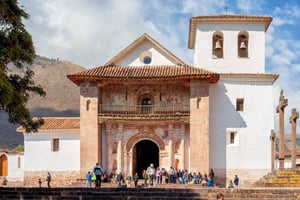 Puno: Bus to Cusco with Stops and Pisco Sour Class
